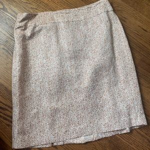 Banana republic brown/camel and white patterned suiting skirt, size 14